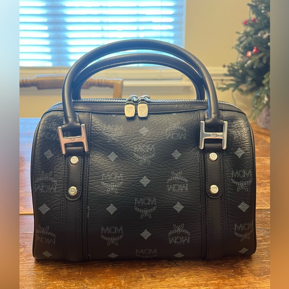 EUC Authentic MCM Visetos Boston Bag - Picture 4 of 15